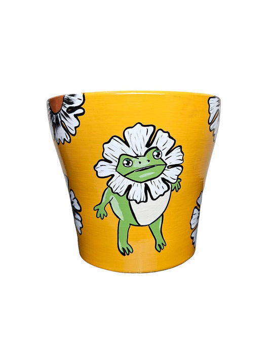 Hand-Painted Terracotta Frog Planter with Daisies, 6 inch