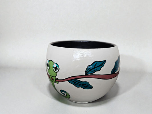 Hand Painted Baby Chameleon Planter.  Reptile Flower Pot 4'x4' Round