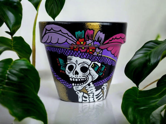 Hand-Painted Catrina Terracotta Planter – Día de los Muertos Decor