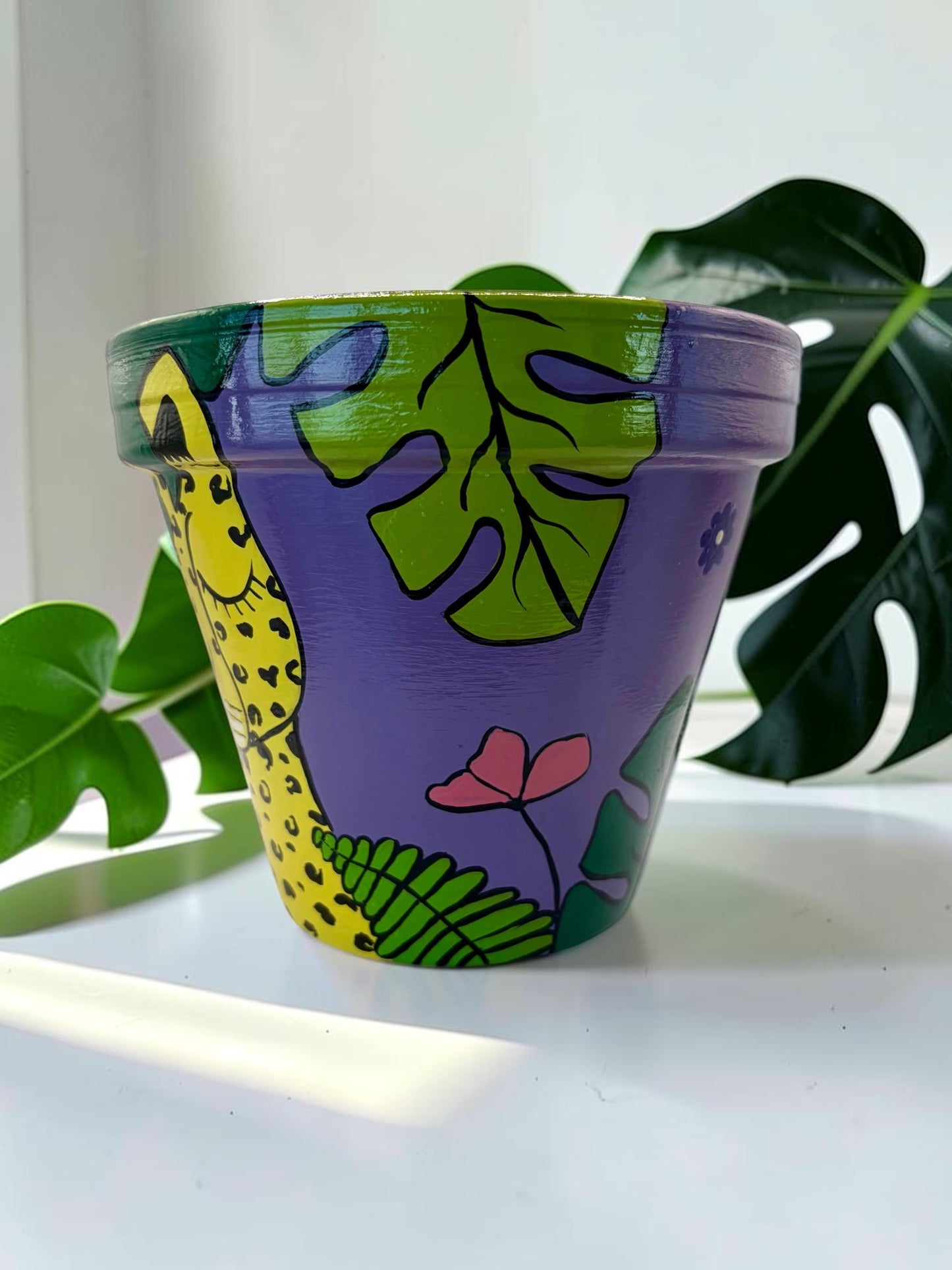 Cat plant pot. Painted cat planter. Custom pots.
